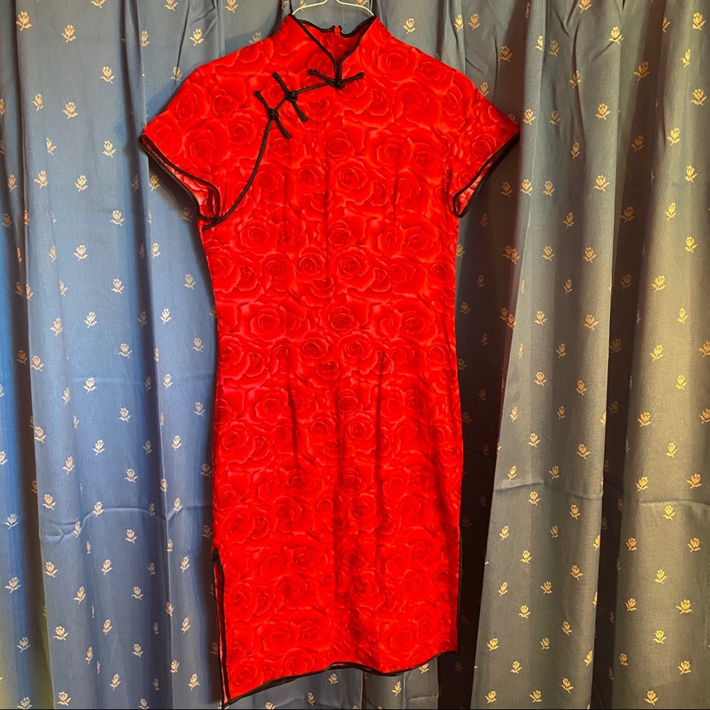 Cheongsam style rose dress